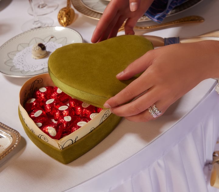 クリストフル公式オンラインブティック】シルバーカトラリー、テーブル